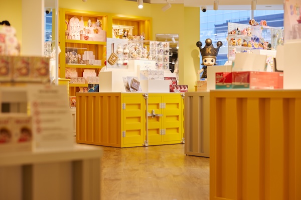 百貨店のテナント店舗デザイン