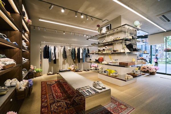 アパレルショップの装飾デザイン