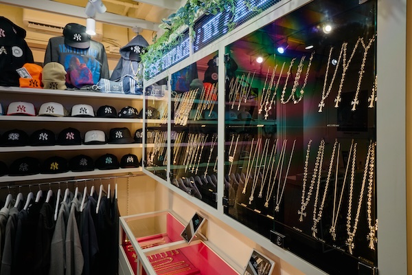 アパレル店のレジ周りのデザイン