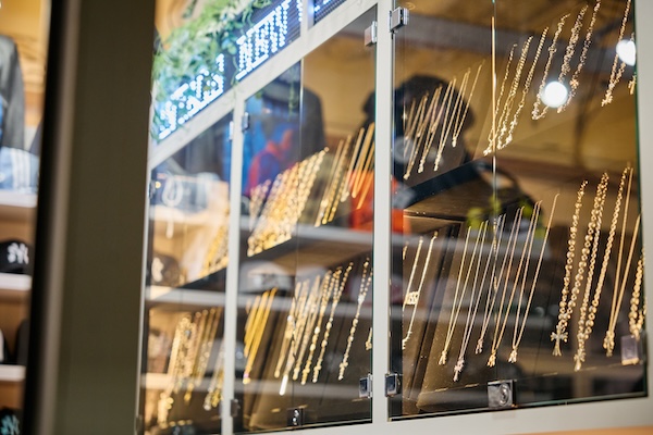 アパレル店のグッズデザイン